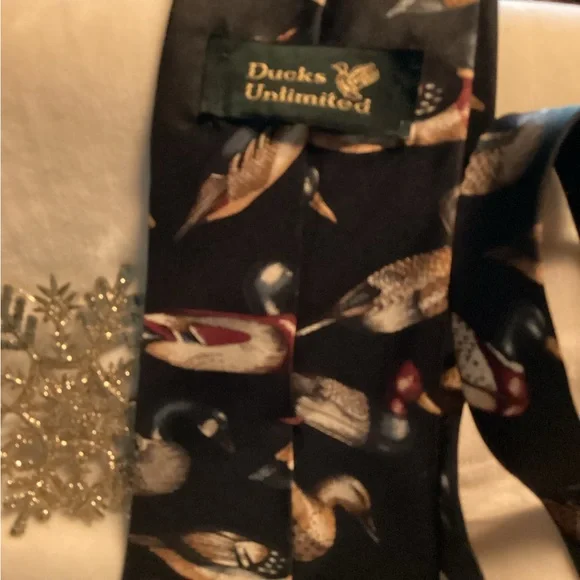 Official Ducks Unlimited tie - Picture 2 of 4